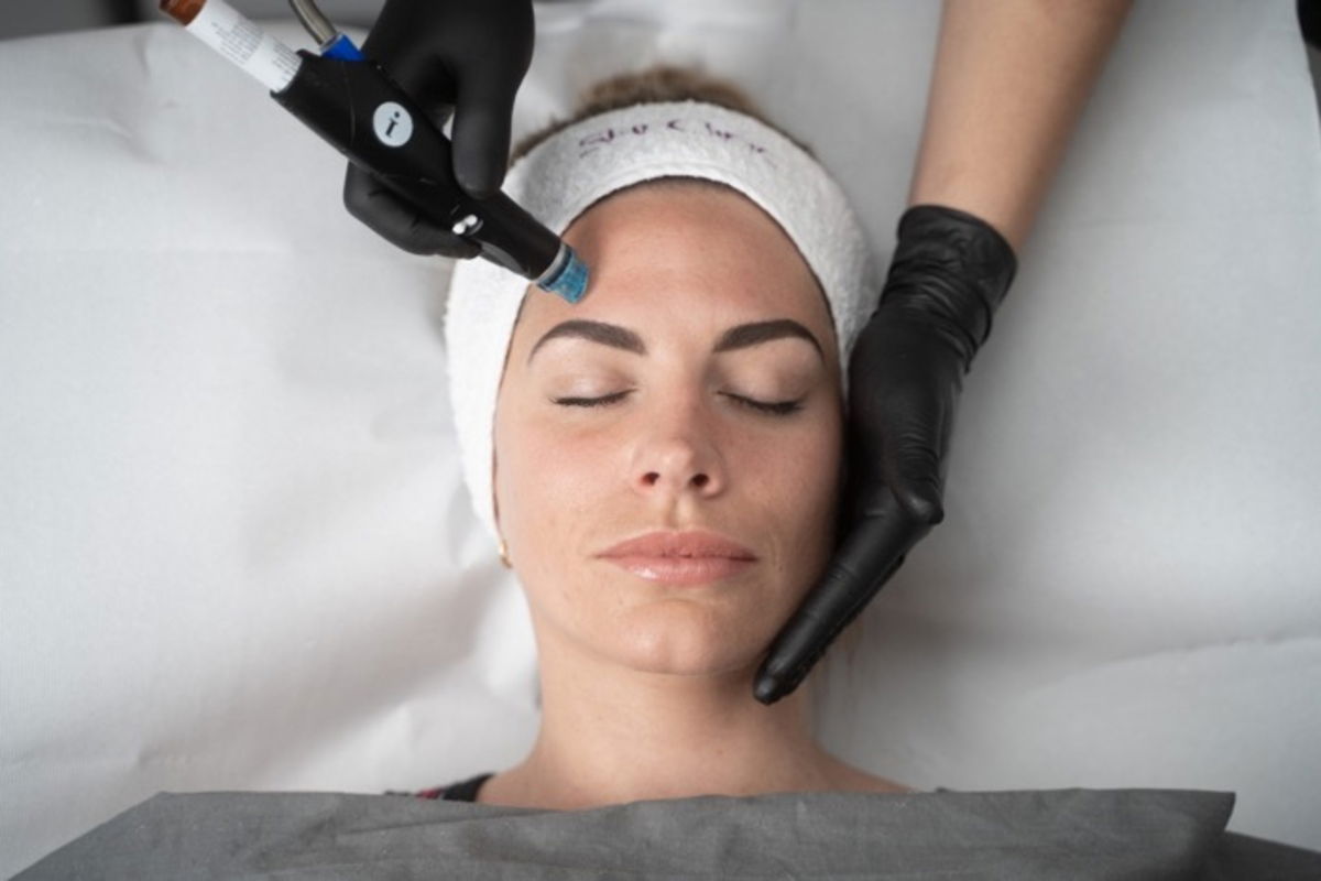 HydraFacial: el tratamiento favorito de las celebridades para una piel ...