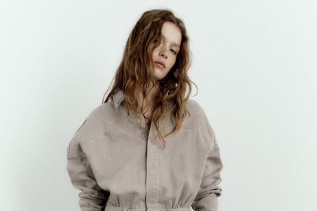El mono favorecedor de Zara al estilo Sexo en Nueva York que alarga la silueta El mono favorecedor de Zara al estilo Sexo en Nueva York que alarga la silueta