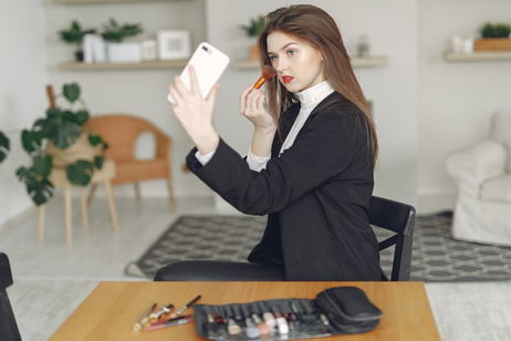 Las 9 mejores apps para aprender a maquillarte Las 9 mejores apps para aprender a maquillarte