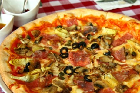 Pizza 4 estaciones: receta paso a paso