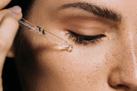 ¿Cómo aplicar un sérum y para qué se sirve? ¿Cómo aplicar un sérum y para qué se sirve?