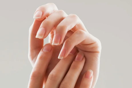 Los 11 motivos más comunes por los que se astillan las uñas y cómo solucionarlos Los 11 motivos más comunes por los que se astillan las uñas y cómo solucionarlos