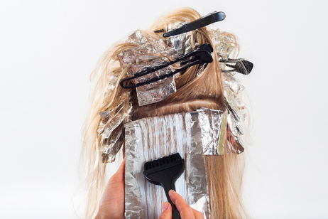 Consejos para que el tinte de pelo aguante más tiempo en la raíz Consejos para que el tinte de pelo aguante más tiempo en la raíz