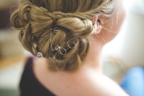 9 ideas de recogidos bajos para invitadas de boda 9 ideas de recogidos bajos para invitadas de boda