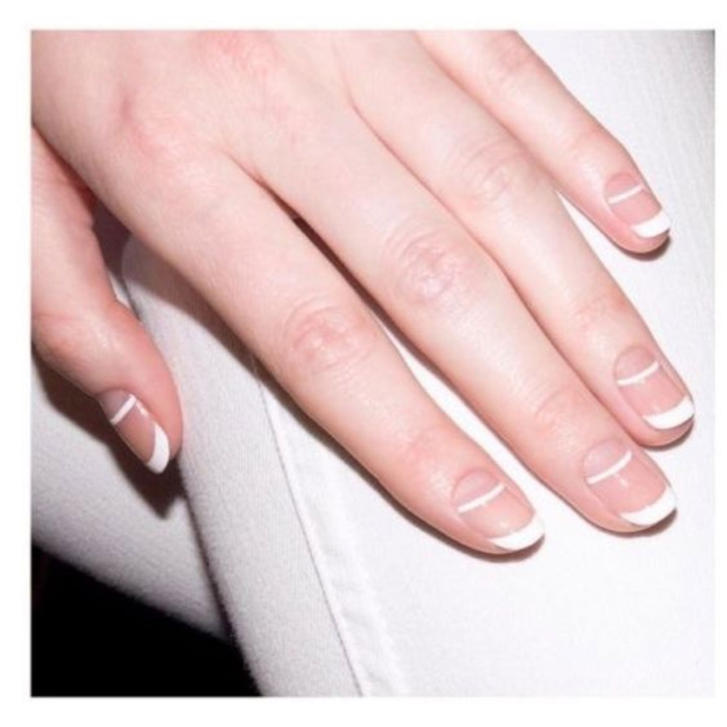 manicura francesa doble blanca