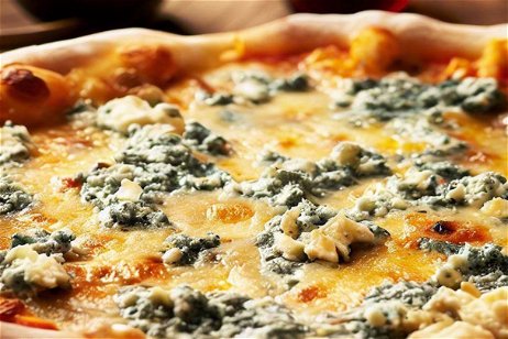 Cómo hacer una deliciosa pizza de mozzarella al roquefort, receta paso a paso