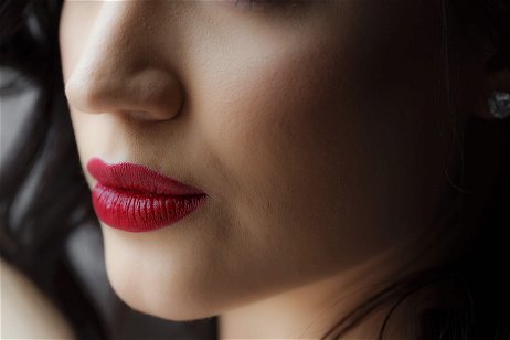 Cómo afinar la nariz sin cirugía: los mejores trucos de maquillaje