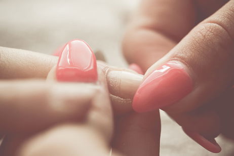 C贸mo cuidar las u帽as despu茅s de una manicura semipermanente C贸mo cuidar las u帽as despu茅s de una manicura semipermanente