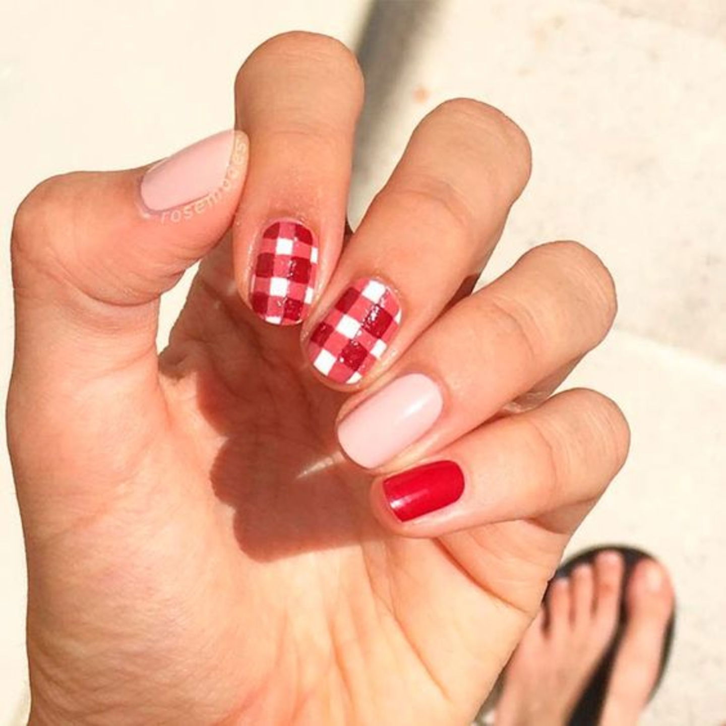 manicura cuadros vichy