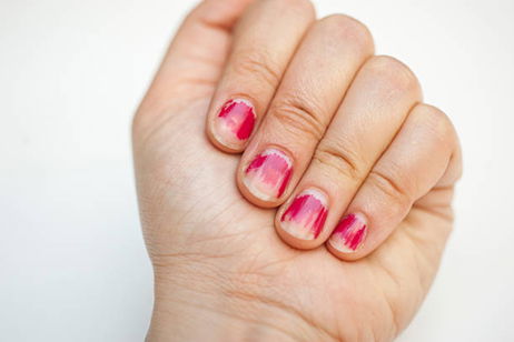 Manicura desconchada: las mejores 5 ideas y c贸mo se hace Manicura desconchada: las mejores 5 ideas y c贸mo se hace