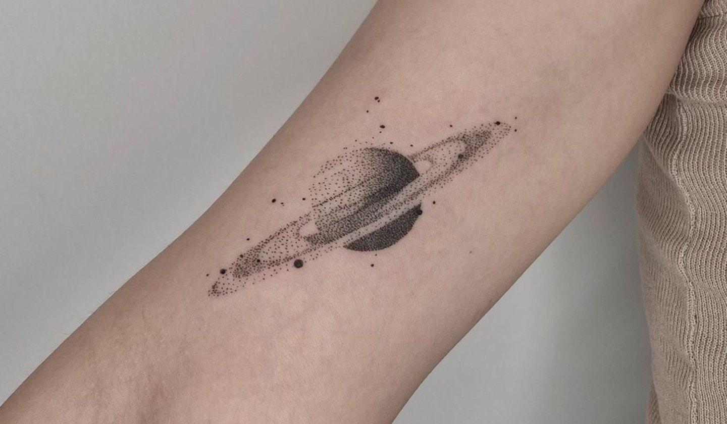 Saturno puntillismo
