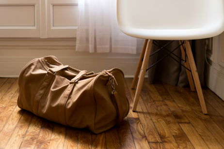 C贸mo llevar una bolsa de deporte como bolso: los mejores tips C贸mo llevar una bolsa de deporte como bolso: los mejores tips