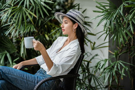 Este look sencillo y cómodo es la gran tendencia del otoño: solo con dos prendas