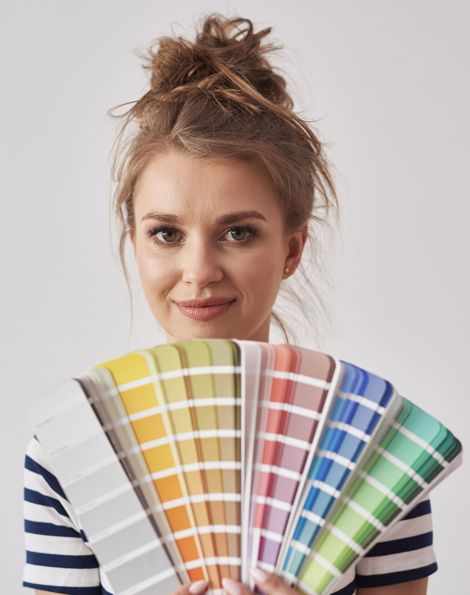 Todo sobre la colorimetría primavera: colores ideales, tips de estilo y cómo vestirte según tu estación