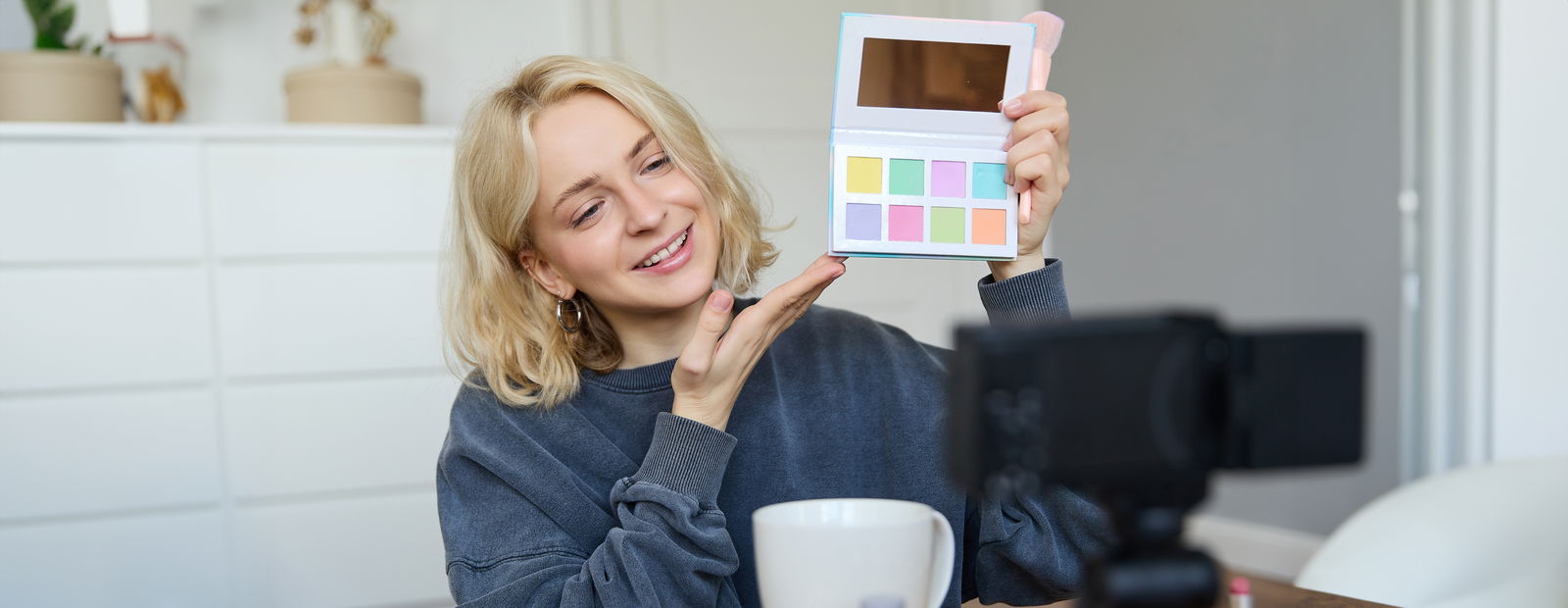 Todo sobre la colorimetría primavera: colores ideales, tips de estilo y cómo vestirte según tu estación
