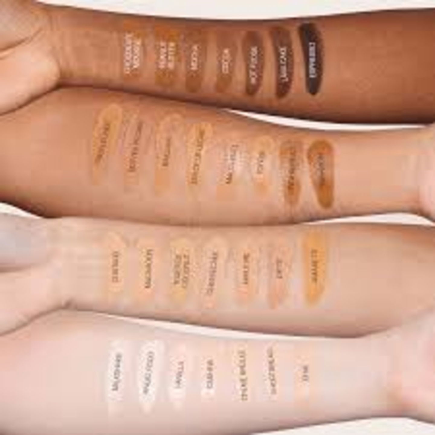 Easy Blur Natural Airbrush Foundation de Huda Beauty