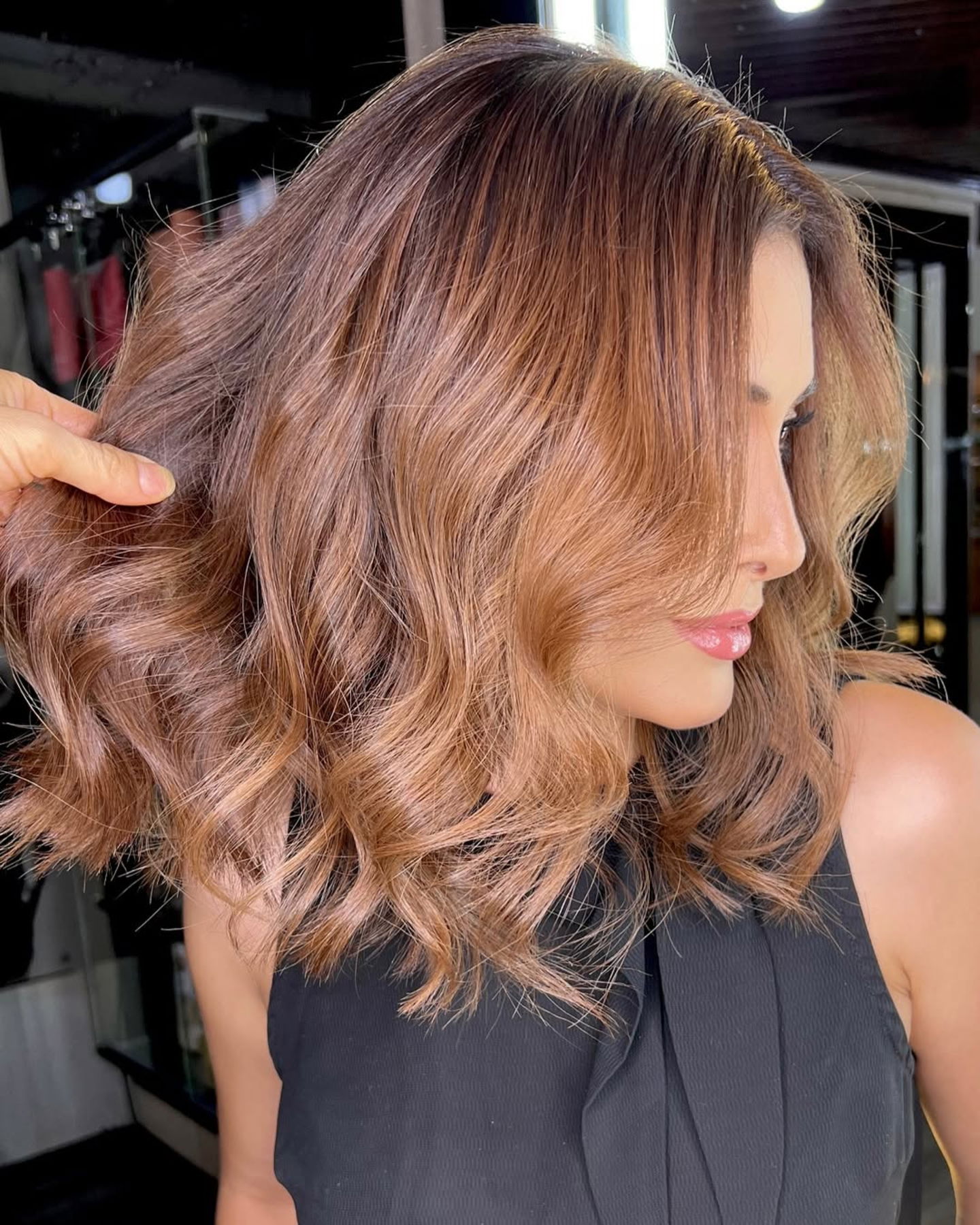 French balayage Tendencia tonos chocolate, caramelo y miel