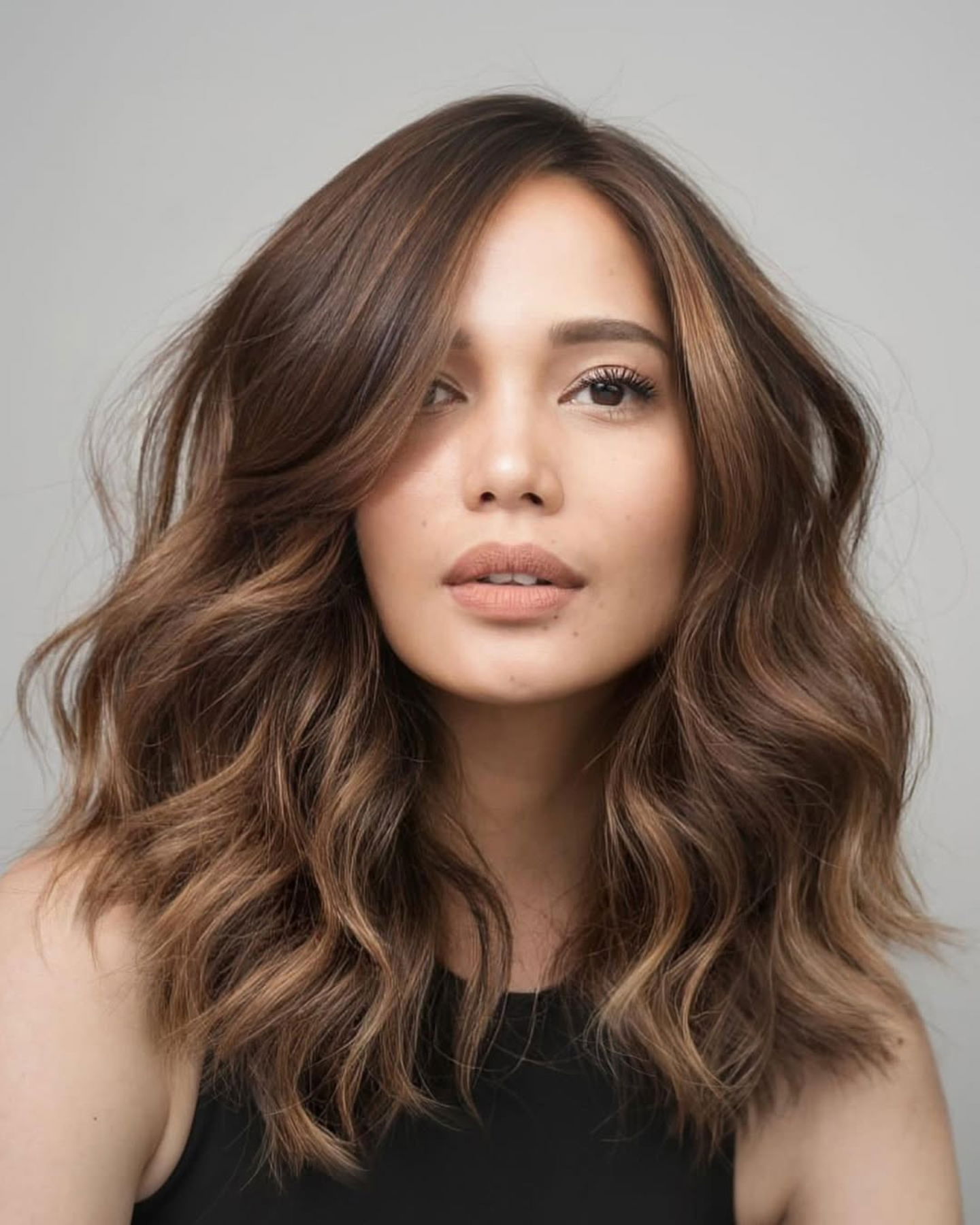 French balayage tonos chocolate, caramelo y miel tendencia