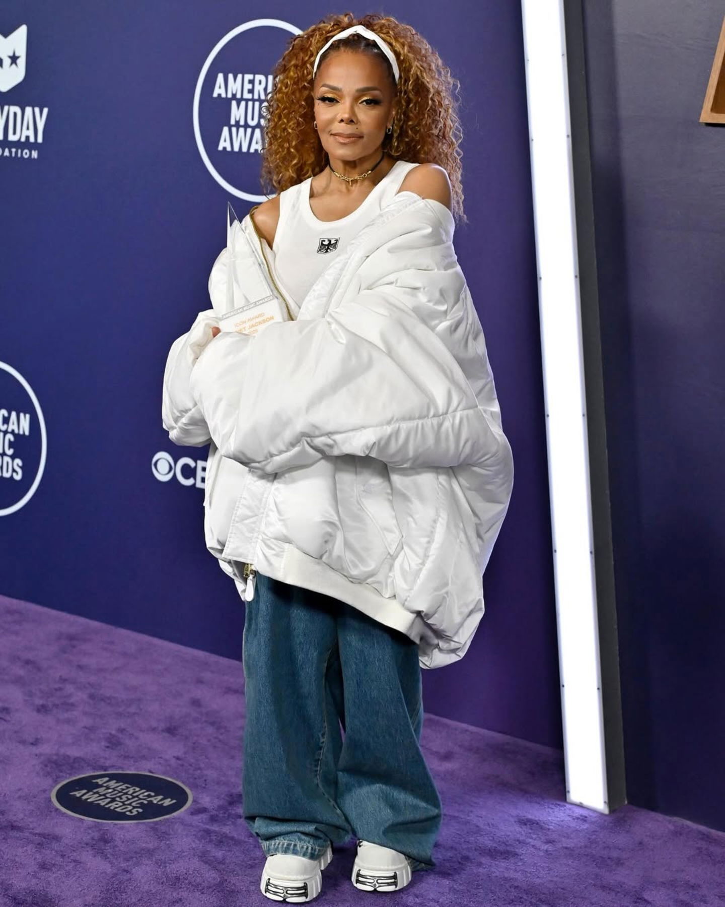 Janet Jackson American Music Awards - @justjared
