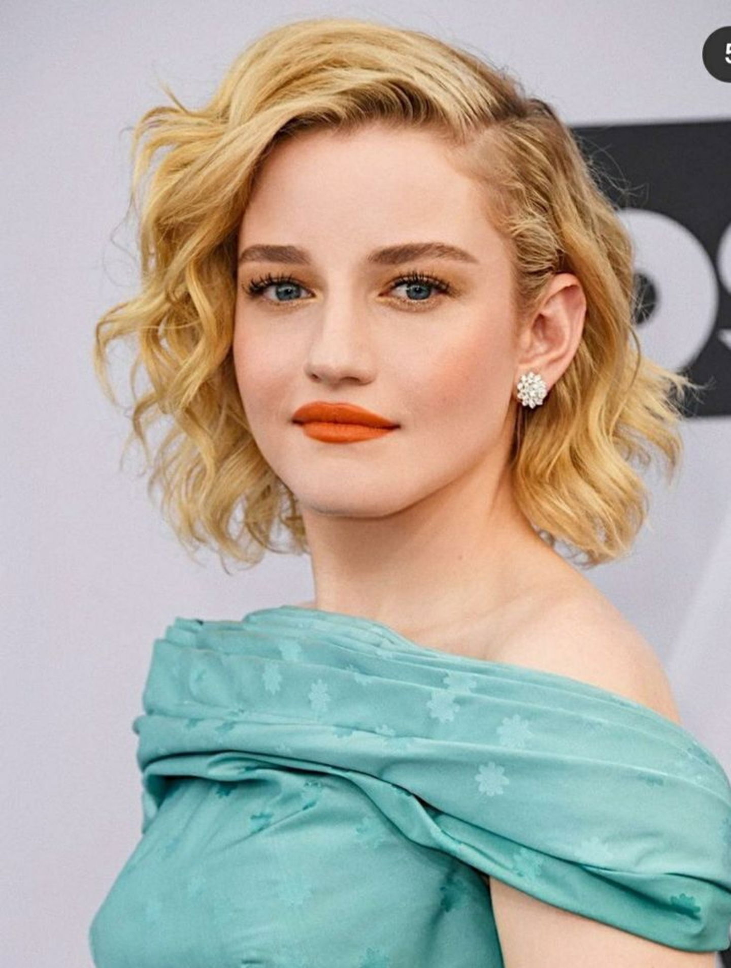 Julia Garner