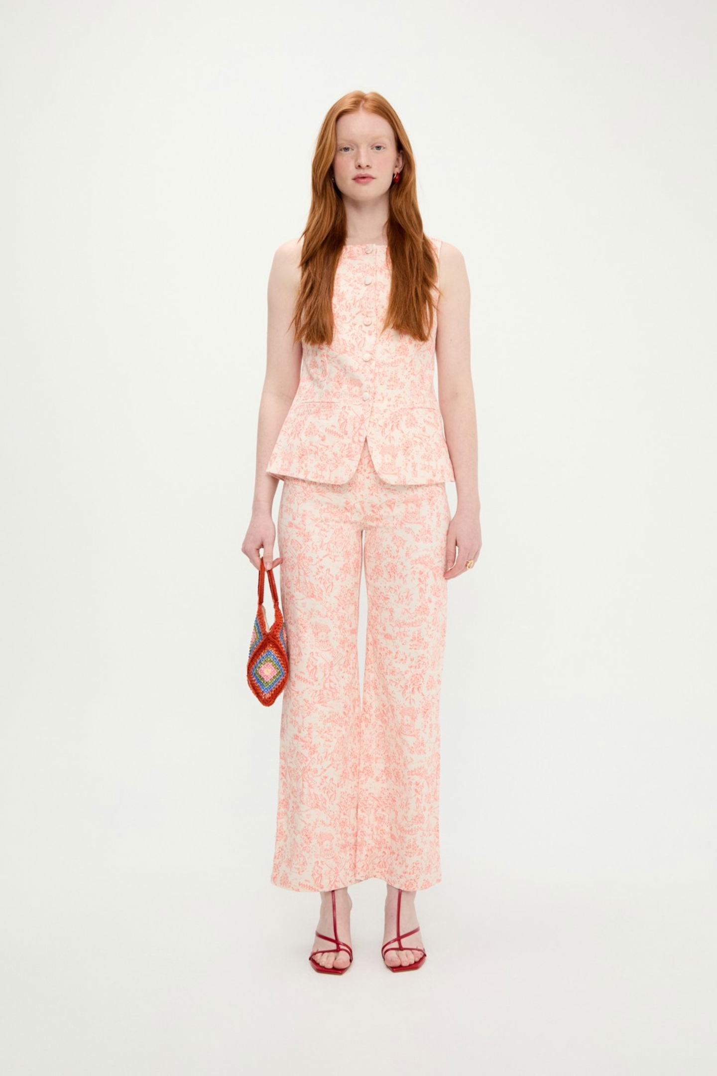Nurrk 140 x Marta Pombo set estampado floral chaleco + pantalón