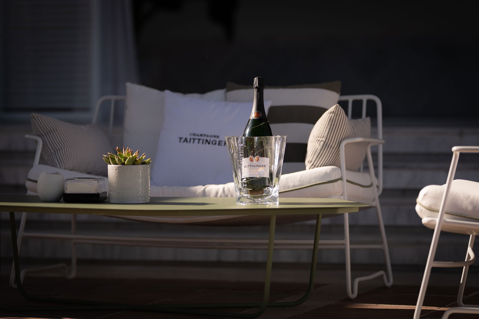 Marbella brinda por el lujo: así es la nueva Champagne House by Taittinger en El Fuerte
