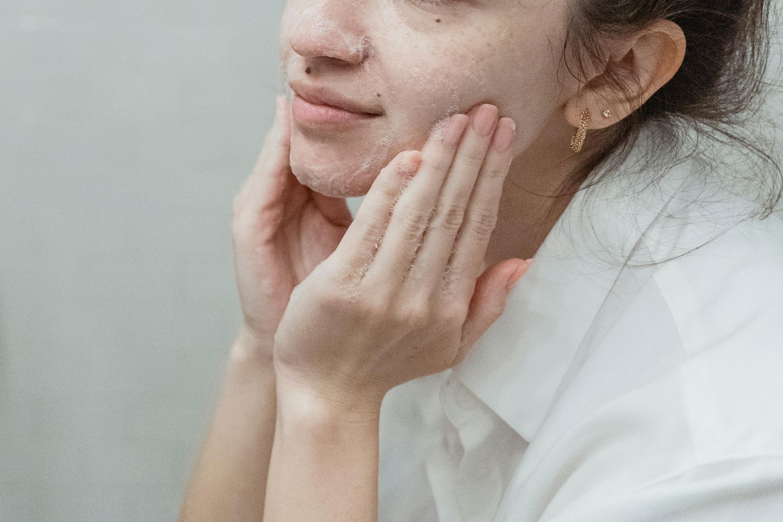chica limpieza de cara