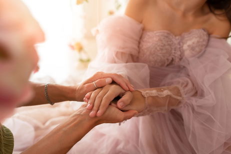 5 vestidos perfecto de invitada para brillar como madre de la novia esta primavera-verano 5 vestidos perfecto de invitada para brillar como madre de la novia esta primavera-verano
