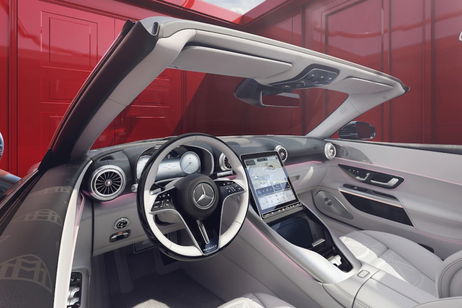 Mercedes-Maybach SL 680: el biplaza descapotable que redefine el placer de conducir al aire libre