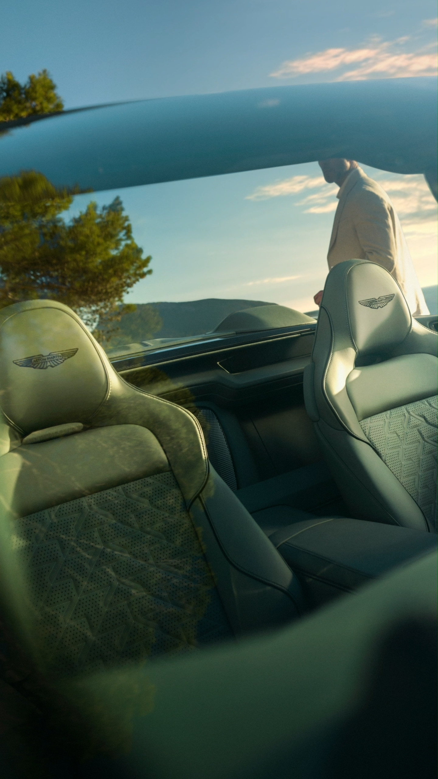 Vanquish Volante Aston Martin