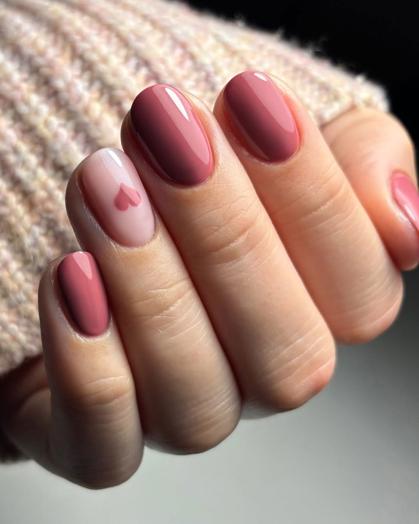 8. Uñas minimalistas