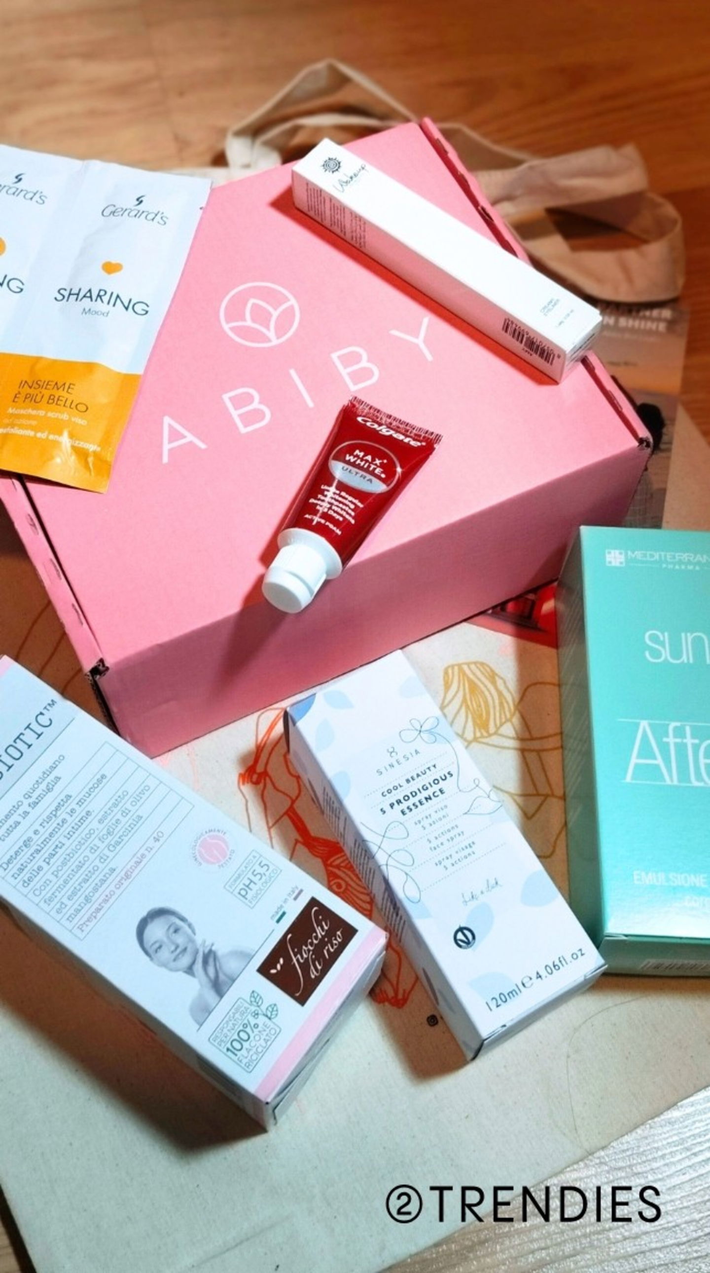 Caja Julio Abiby