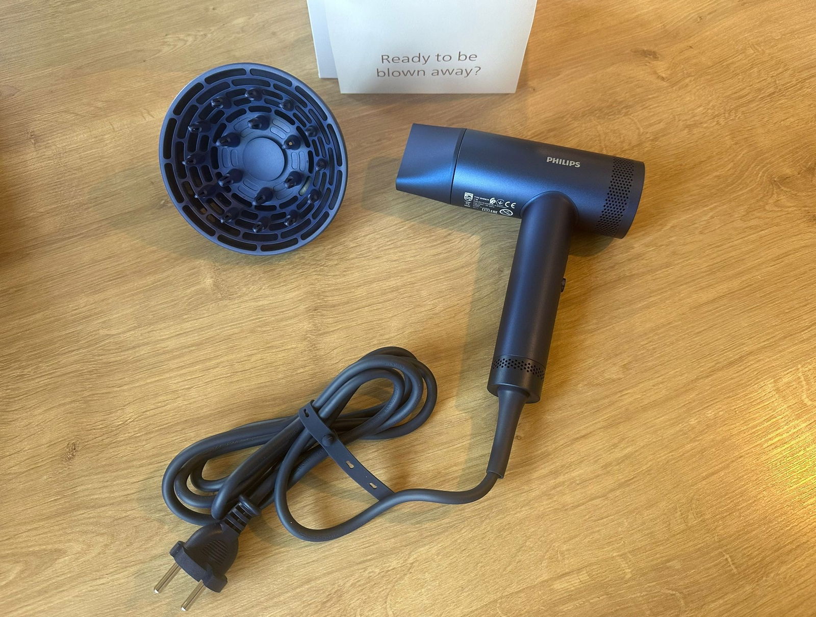 Mi experiencia con el secador Philips Serie 8000: ¿de verdad seca el pelo en 3 minutos?