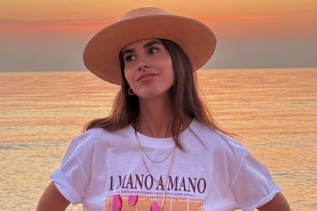 Mery Turiel apuesta por Susmie’s con la falda reversible más versátil del verano