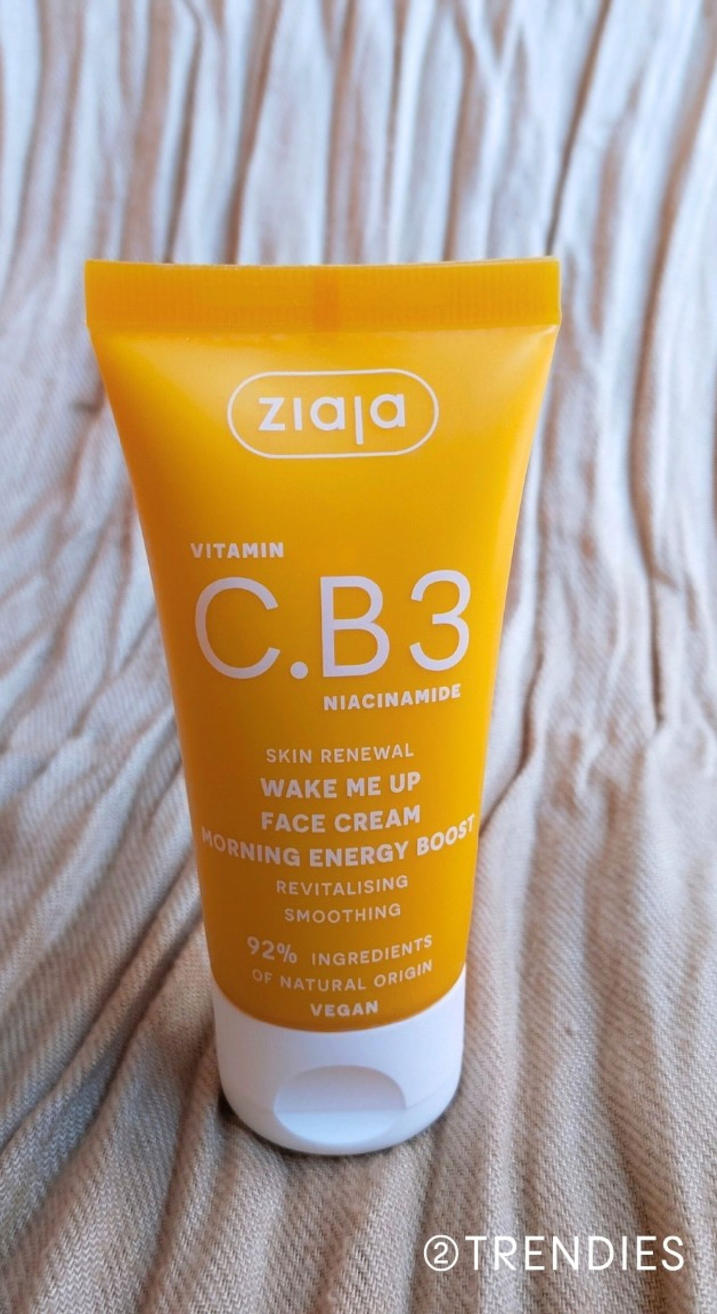 Crema facial con Vitamina C y Niacinamida de Ziaja