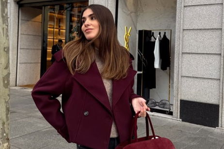 Encontramos en Sfera 5 fichajes burdeos ideales para la temporada de otoño