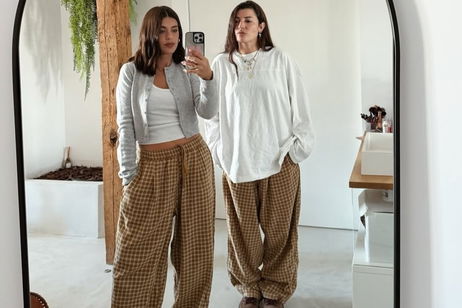 El pantalón de cuadros de Zara de la sección de hombre que Dulceida y Alba Paul han convertido en unisex y cada una lo lleva a su manera