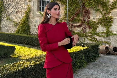 Mery Turiel acierta en su última boda con un conjunto rojo de firma española