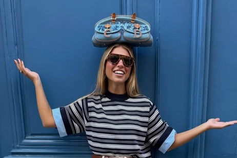 Accesorios azules 2025: pendientes, bolsos, relojes y mucho más en el color de la temporada