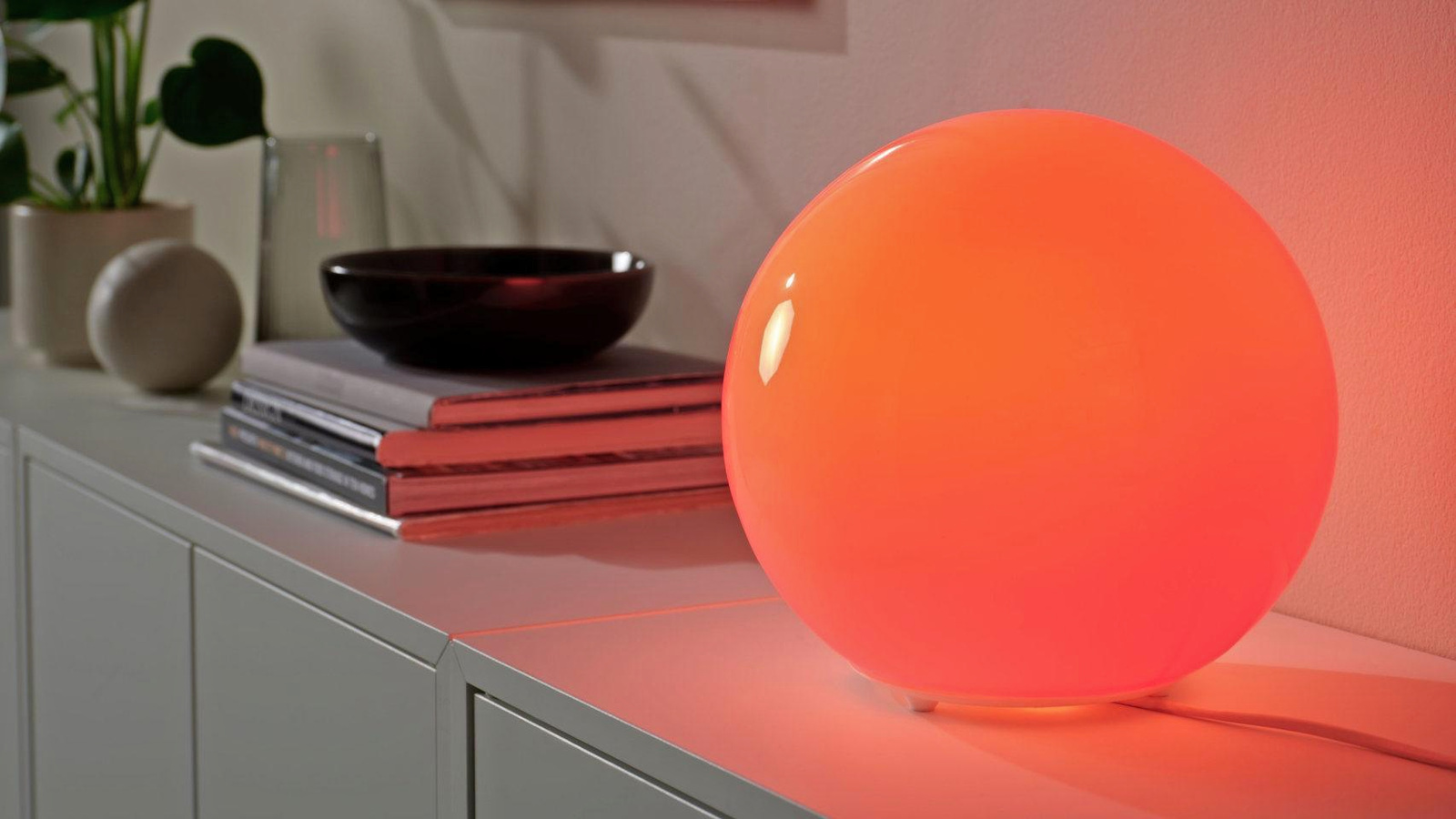 Bombilla inteligente en forma de globo de IKEA