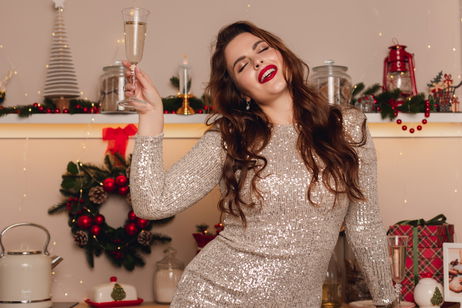 Tres vestidos de Mango Outlet que lo tienen todo para brillar esta Navidad (desde 8,99 €)