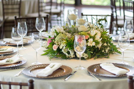 Ideas chic de centros de mesa navideños para sorprender en tus cenas