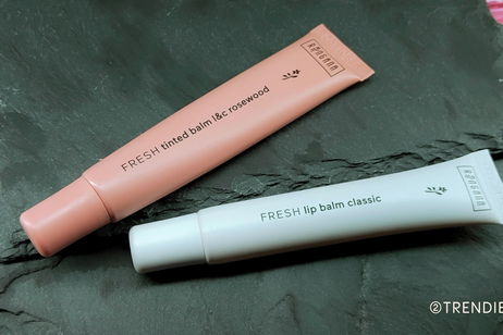 Probamos los bálsamos Fresh de Ringana: ¿hidratar sin color o labios con tono elegante?