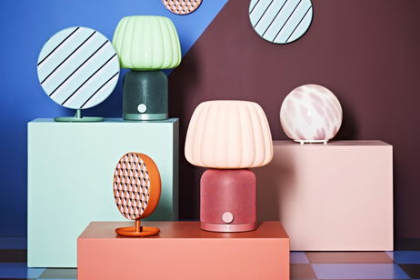 IKEA se ha cansado del negro: su colección más colorida de lámparas y altavoces quiere convertir tu casa en pura fantasía