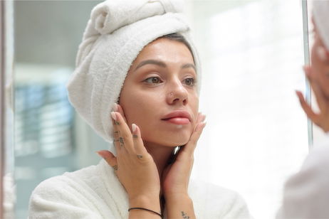 Luminosidad, colágeno y efecto lifting: el nuevo sérum vegano que transforma la piel con el ayuno intermitente