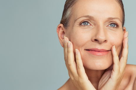 La crema que triunfa entre las mujeres de 50+: Veralab promete un glow inmediato