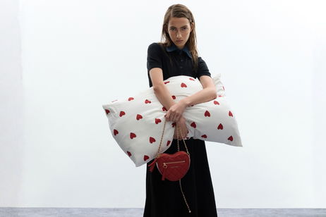 El romanticismo vuelve en clave moderna con la nueva colección de San Valentín de Charles & Keith