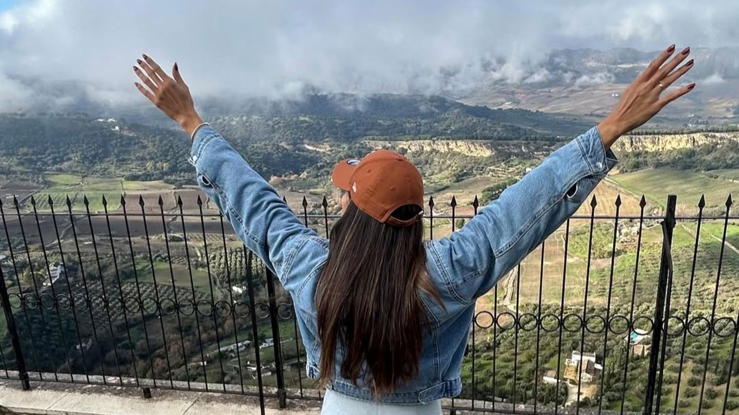 Dónde viajar en pareja este San Valentín: hoteles con encanto y ciudades tranquilas en febrero