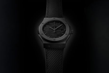Hublot y Yohji Yamamoto reinventan el negro: el Classic Fusion All Black Camo que marca 2026
