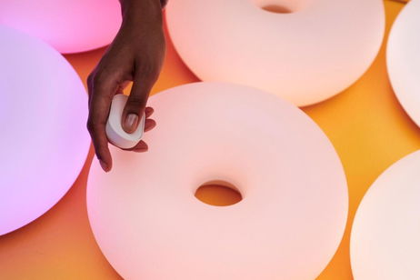 La famosa lámpara donut de IKEA evoluciona: ahora es inteligente y transforma el ambiente de tu casa